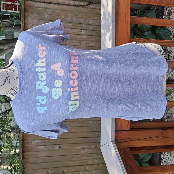 Graphic tee - Picture 1 of 6